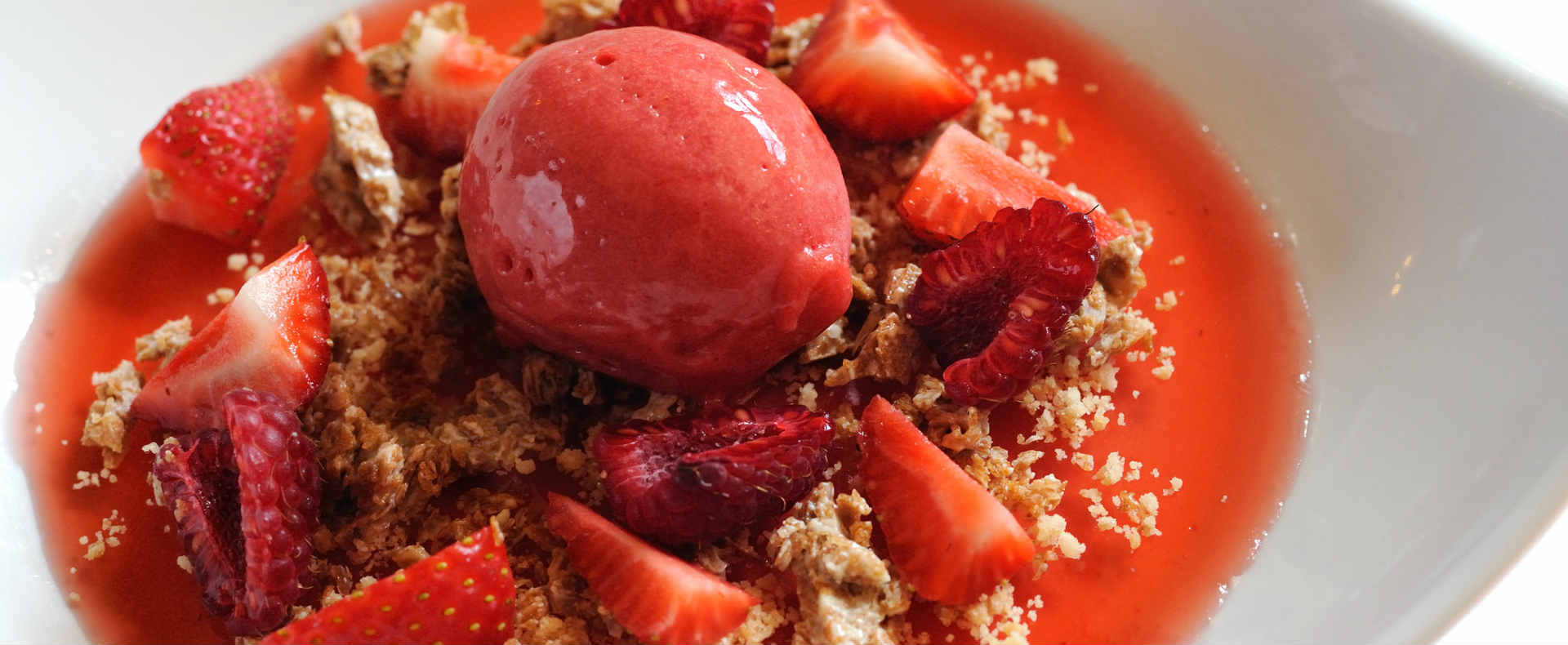 Eat The Seasons | New Forest Strawberry Dessert | Montagu Arms