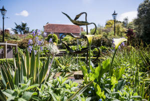 Best Hotel Gardens UK - The Montagu Arms, Beaulieu